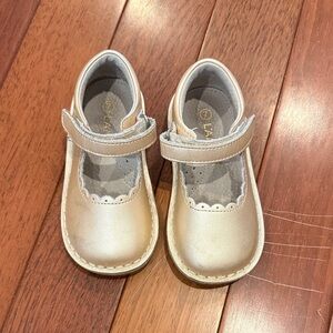 L'Amour Metallic Gold Toddler Mary Jane Shoes